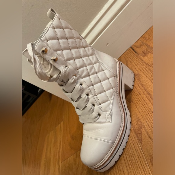 MK Quilted Leather boots, 6 - Picture 10 of 10